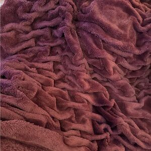 Soft Surroundings Deep Burgundy Faux Fur Plush Blanket